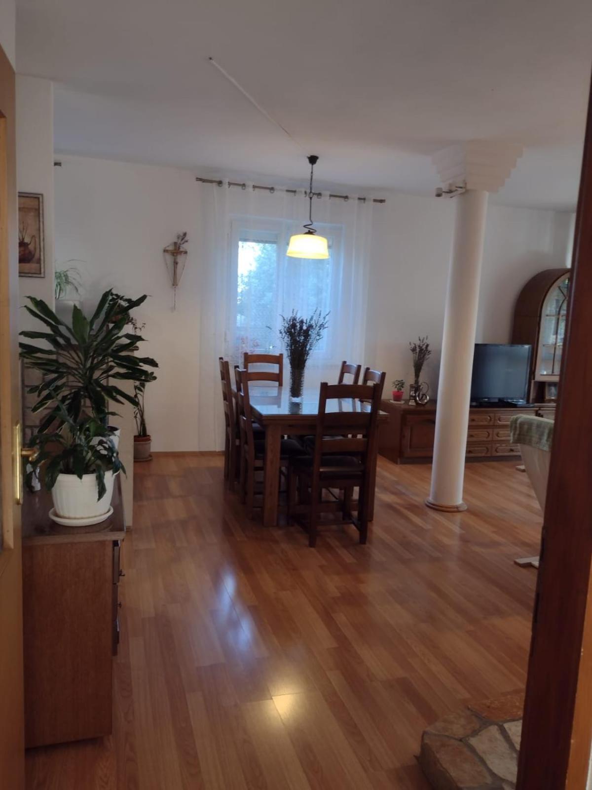 Spacious Apartment With Parking&Garden Marčana Pokój zdjęcie
