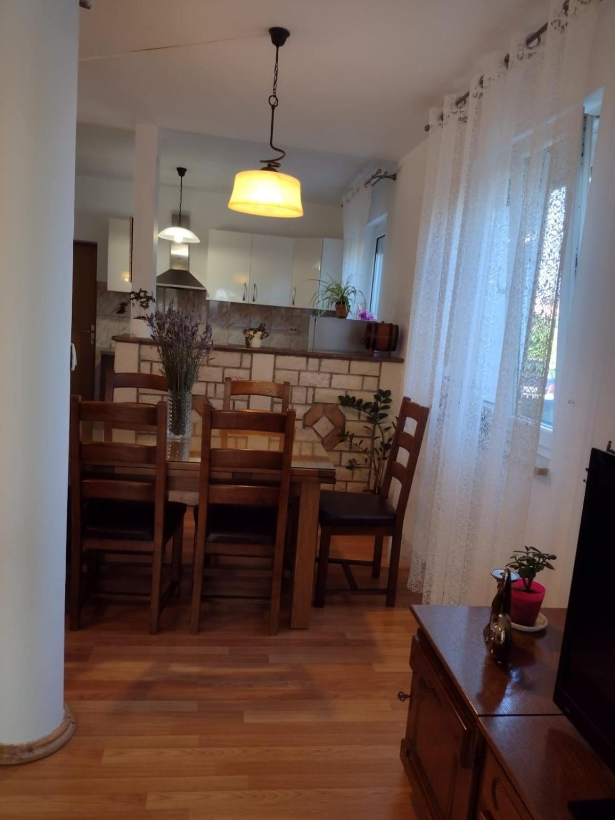 Spacious Apartment With Parking&Garden Marčana Pokój zdjęcie